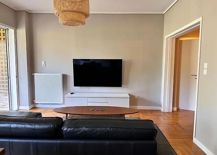 Uptown Suburb Apartment